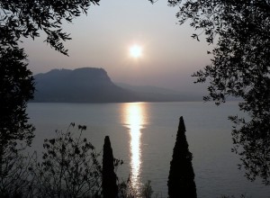 Alba sul Lago di Garda - sponda veneta